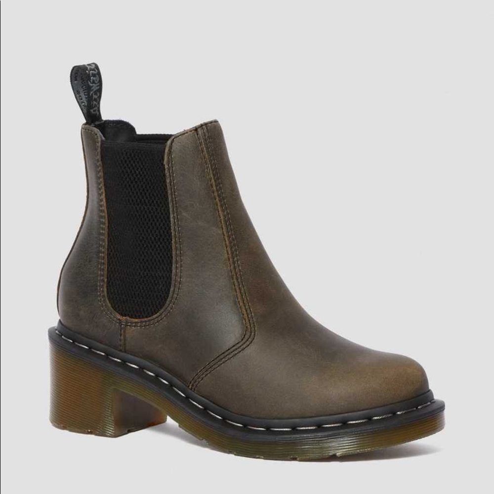 DR. MARTENS CADENCE BOOTS